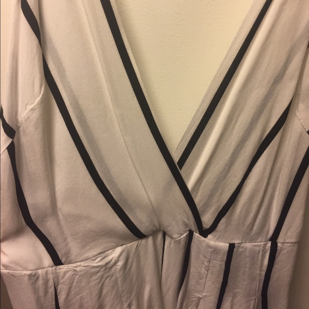 Striped romper - Picture 2 of 6
